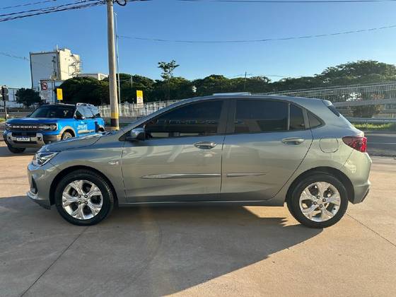 CHEVROLET ONIX 1.0 TURBO FLEX LTZ AUTOMÁTICO